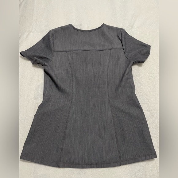 Jaanuu uniform top - Picture 3 of 3